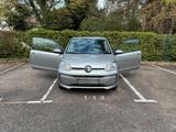 Volkswagen VW up! 1.0 move EZ 04/2024  48 KW 4.694 km - VW up! von 2024