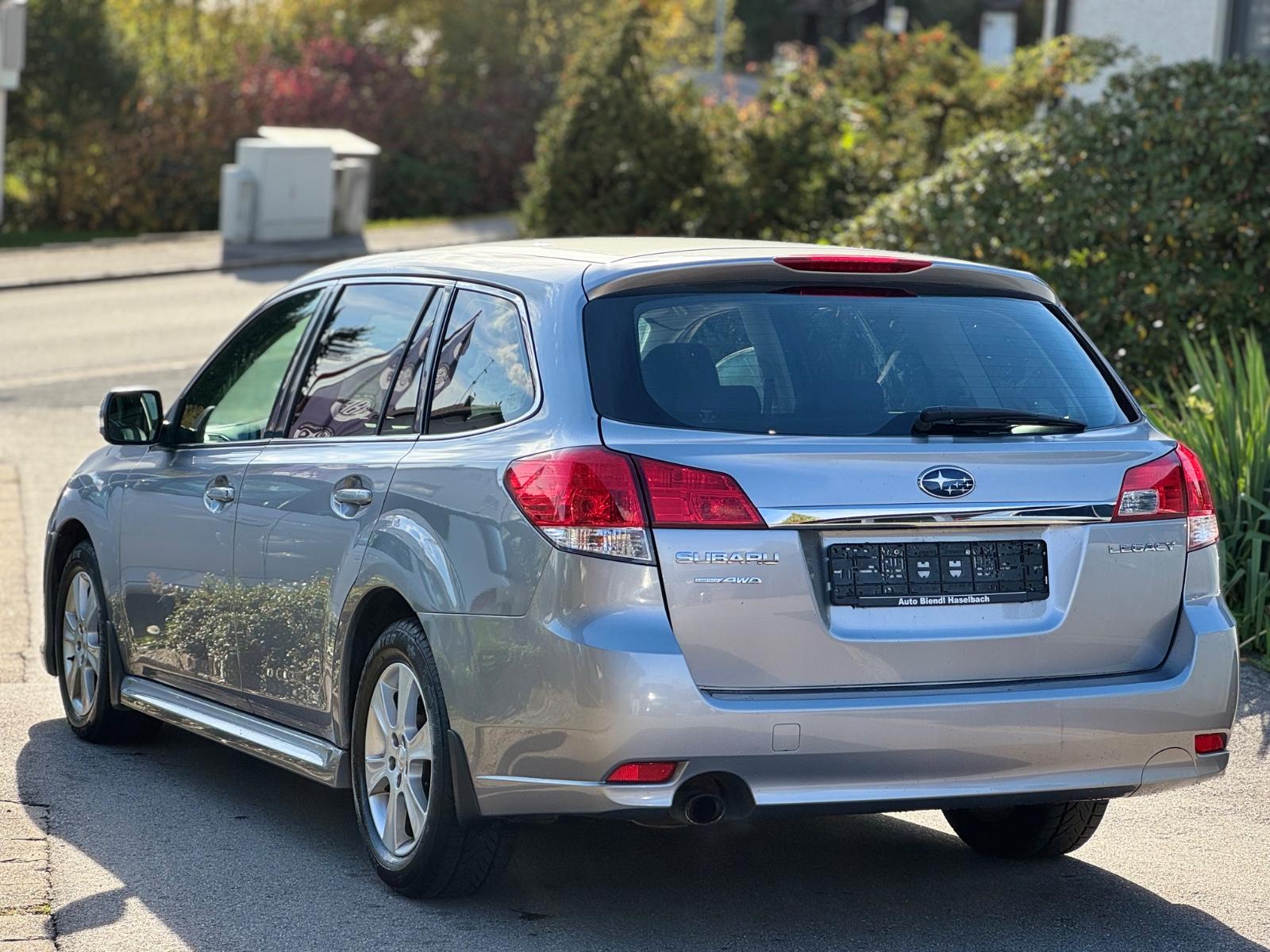 Subaru Outback 2010 — photo 5