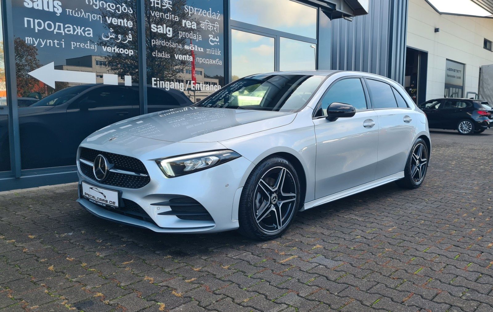 Mercedes-Benz A 200d AMG LINE - ASSISTS - NIGHT - CAM - WIDE foto 3