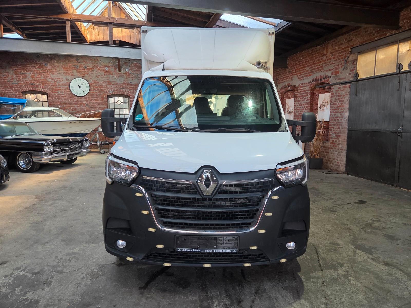 Renault Master Koffer L3H1 3,5t Ladebordwand Motorschade