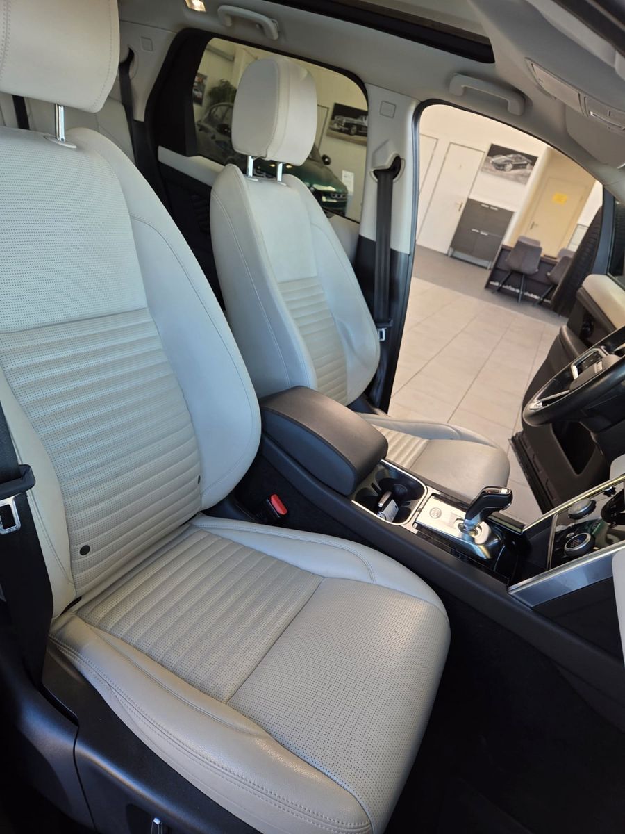 Fahrzeugabbildung Land Rover Discovery Sport Hybrid R-Dynamic S AWD