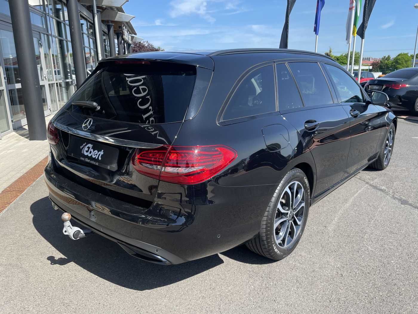 Fahrzeugabbildung Mercedes-Benz C 220 d T 9G Avantgarde R-Kamera+AHK +Burmester+