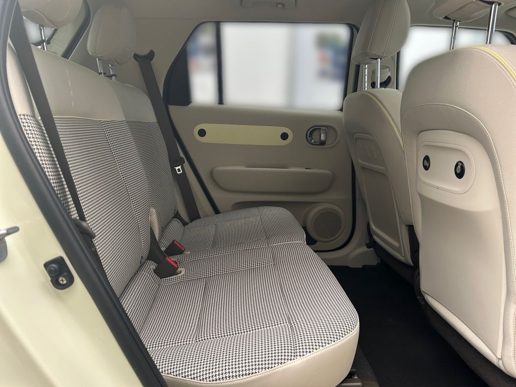 Fahrzeugabbildung Hyundai INSTER EV 49 kWh Prime 2xKlima 360 AUT KlimaA SD