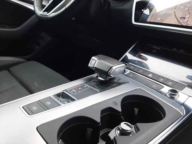 Fahrzeugabbildung Audi A6 Avant S line 50TFSIe quattro StdHz HD-Matrix
