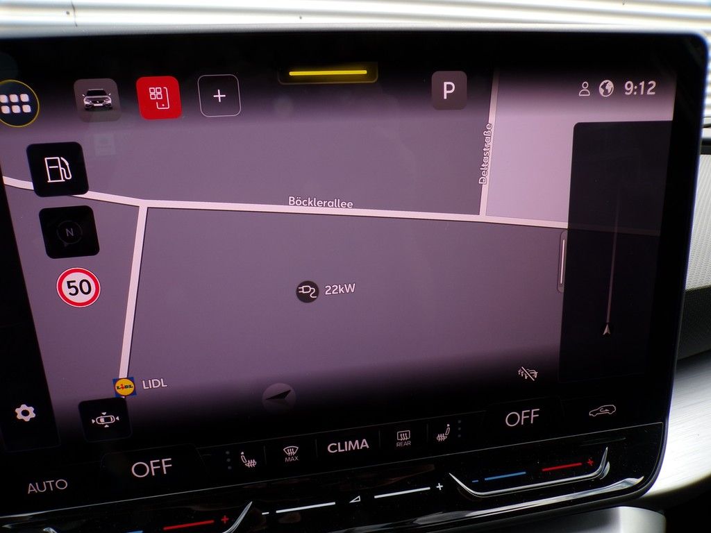 Fahrzeugabbildung SEAT Leon Sportstourer 1.5 eTSI DSG FR Black Edition