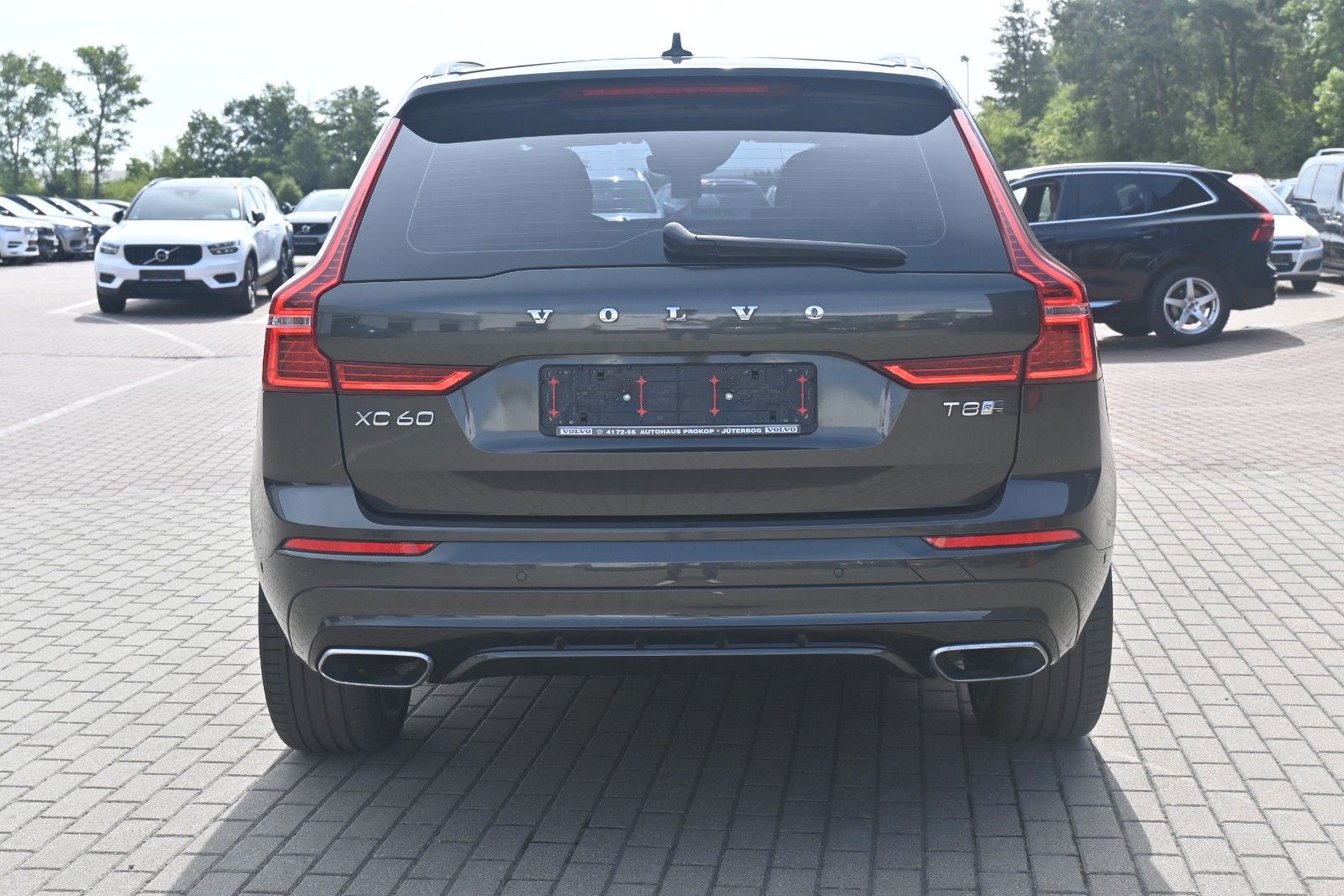 Fahrzeugabbildung Volvo XC60 T8 Twin Engine AWD R-Design*360°*LUFT*ACC
