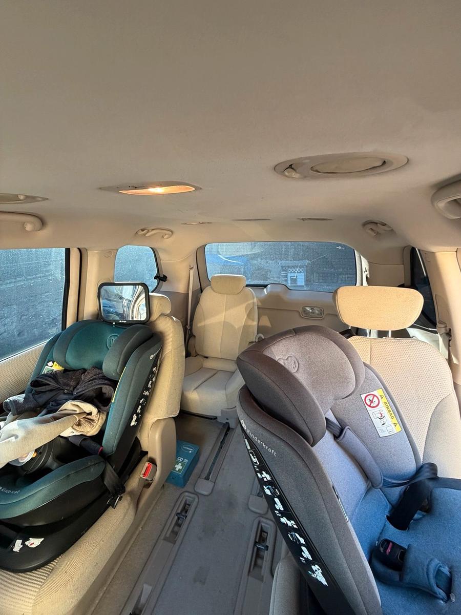 Kia Carnival 2009 — photo 11