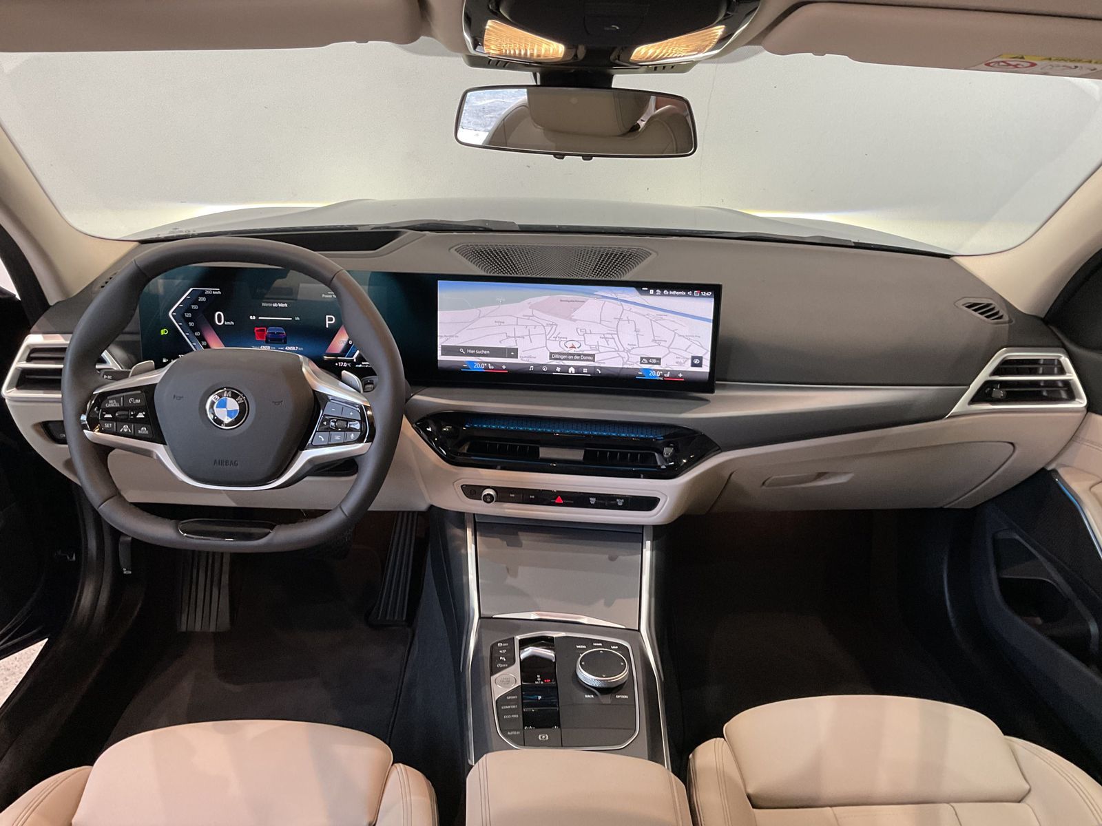 Fahrzeugabbildung BMW 320i xDrive 19" LMR | Sportsitze | Standheizung