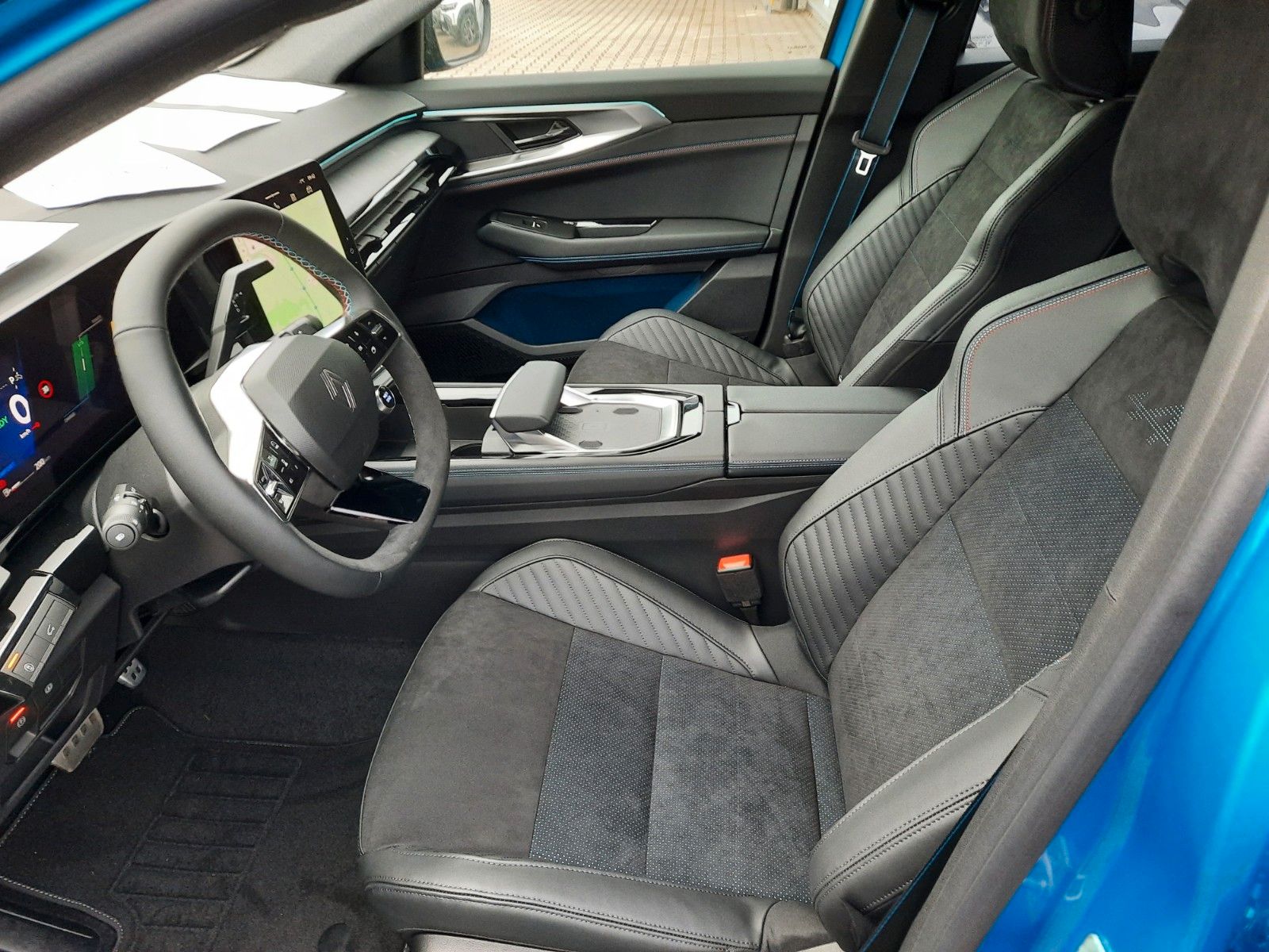 Renault Rafale - Bild 8