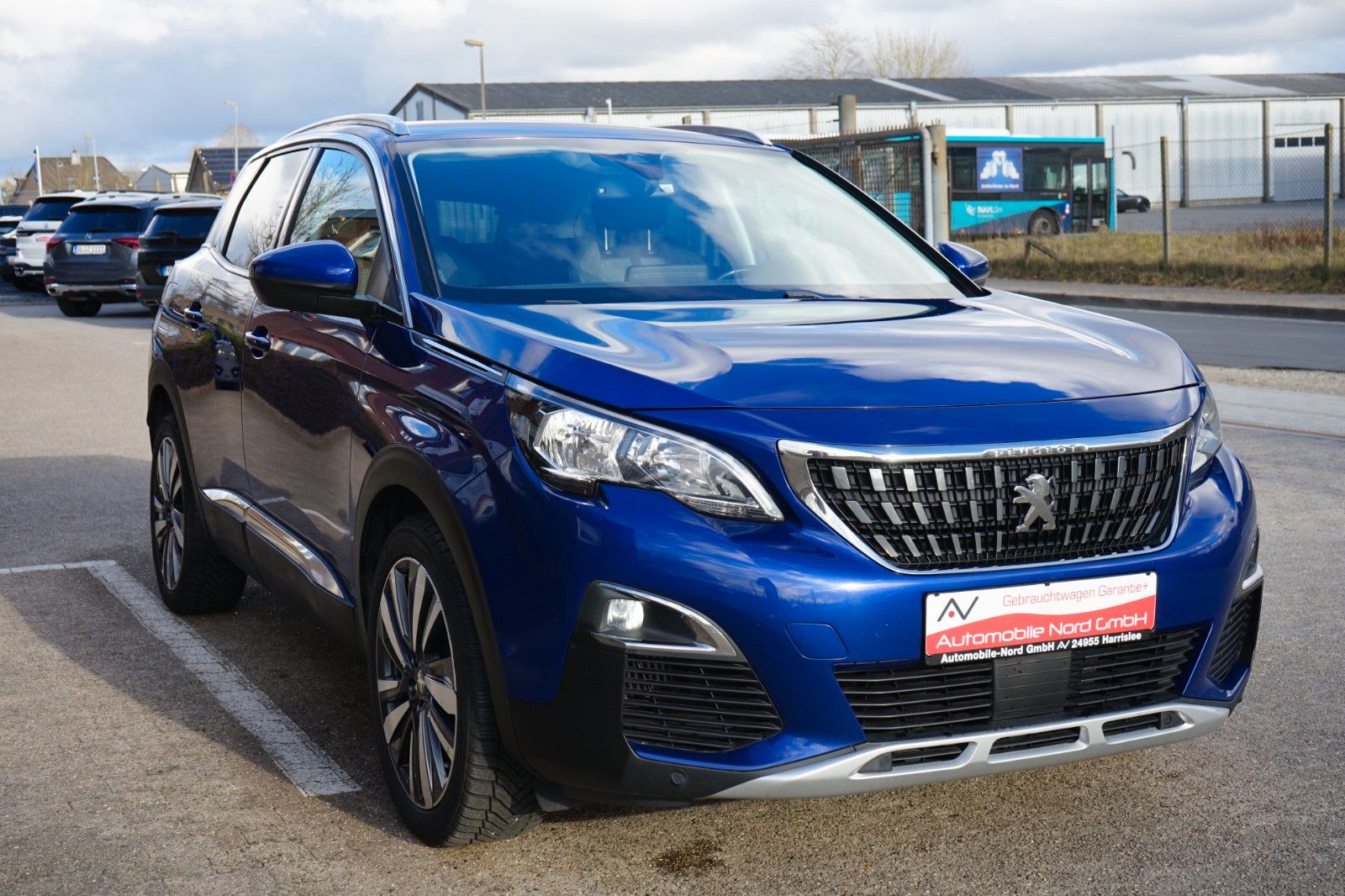 Fahrzeugabbildung Peugeot 3008 Allure Bluehdi*Navi*Shz*Kamera*Tüv Neu