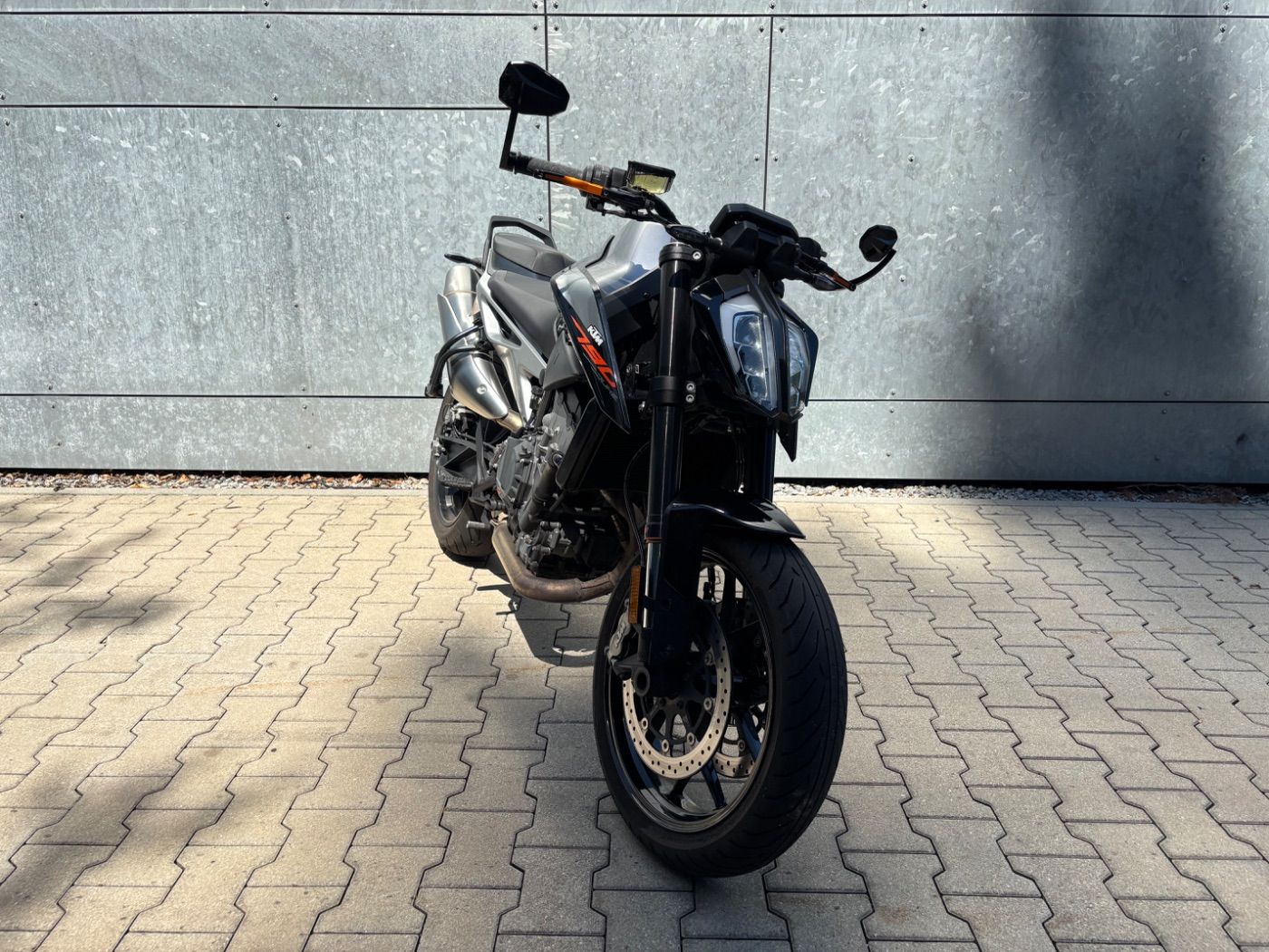 Fahrzeugabbildung KTM 790 Duke Quickshifter Lenkerendspiegel