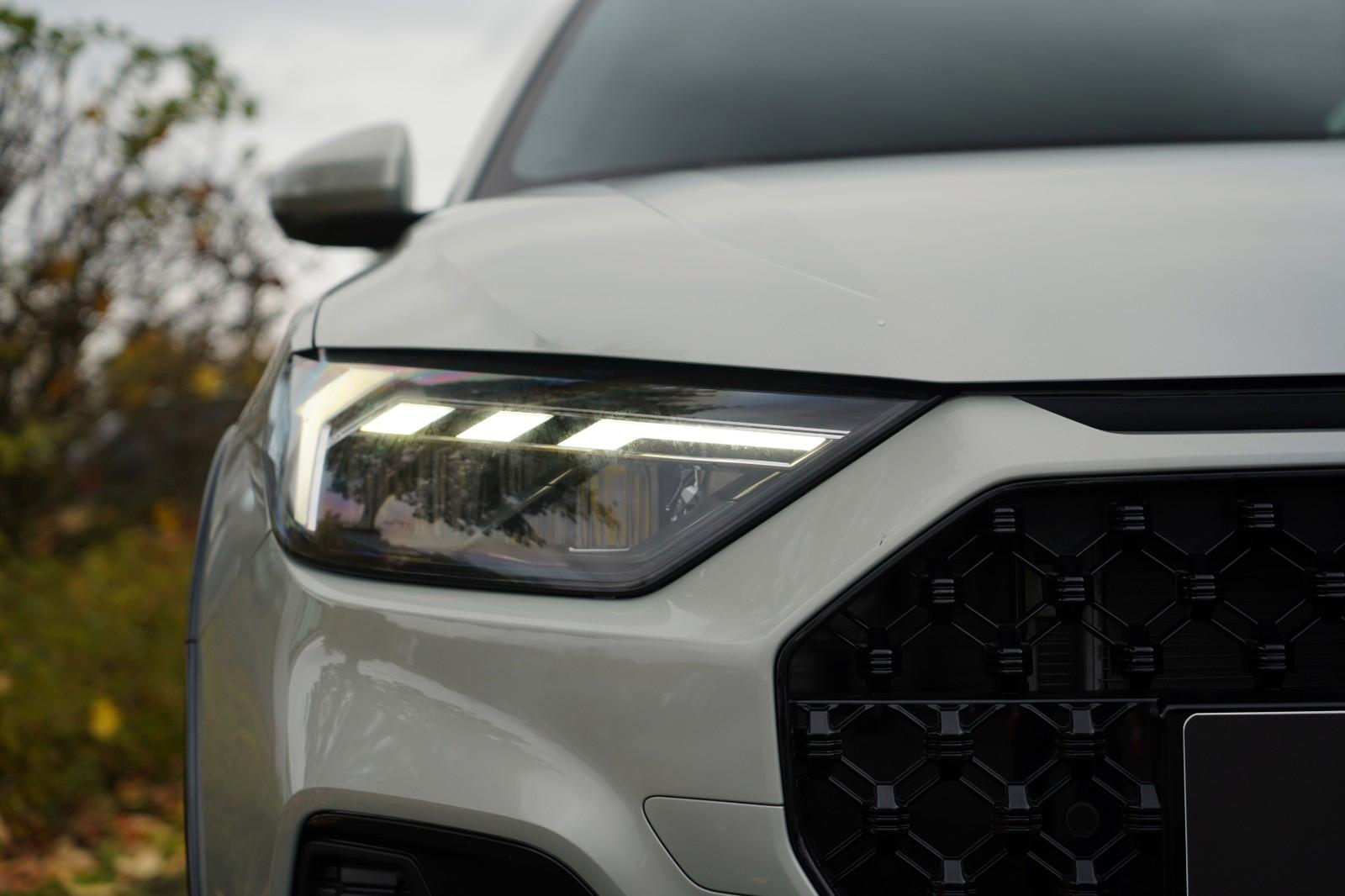 Audi A1 ALLSTREET 35TFSI SLINE SONOS INFOTAINMENT PLU