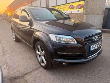 Audi Q7 - 9