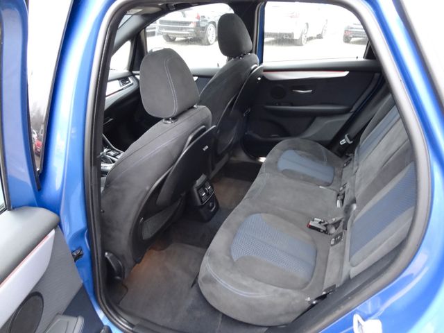 Fahrzeugabbildung BMW 220 xDrive Active Toure/M-Sport/Pano/Kam/HUD/AHK