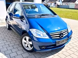 Mercedes-Benz A 160*KLIMA*SHZ*SERVO*BLOOTOOTH*RADIO* - blaue Mercedes-Benz A 160