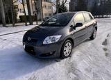 Toyota Auris 1.6 Benzin KLIMA - Toyota Auris Gebrauchtwagen in Hamburg