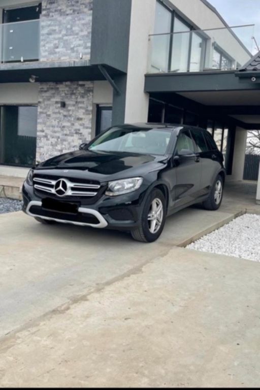 Image of Mercedes-Benz GLC 220