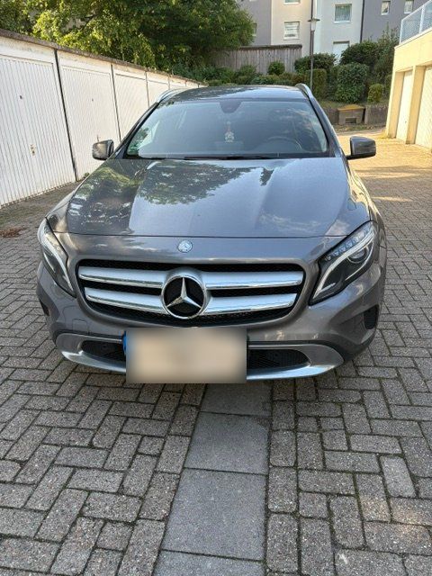 Image of Mercedes-Benz GLA 200