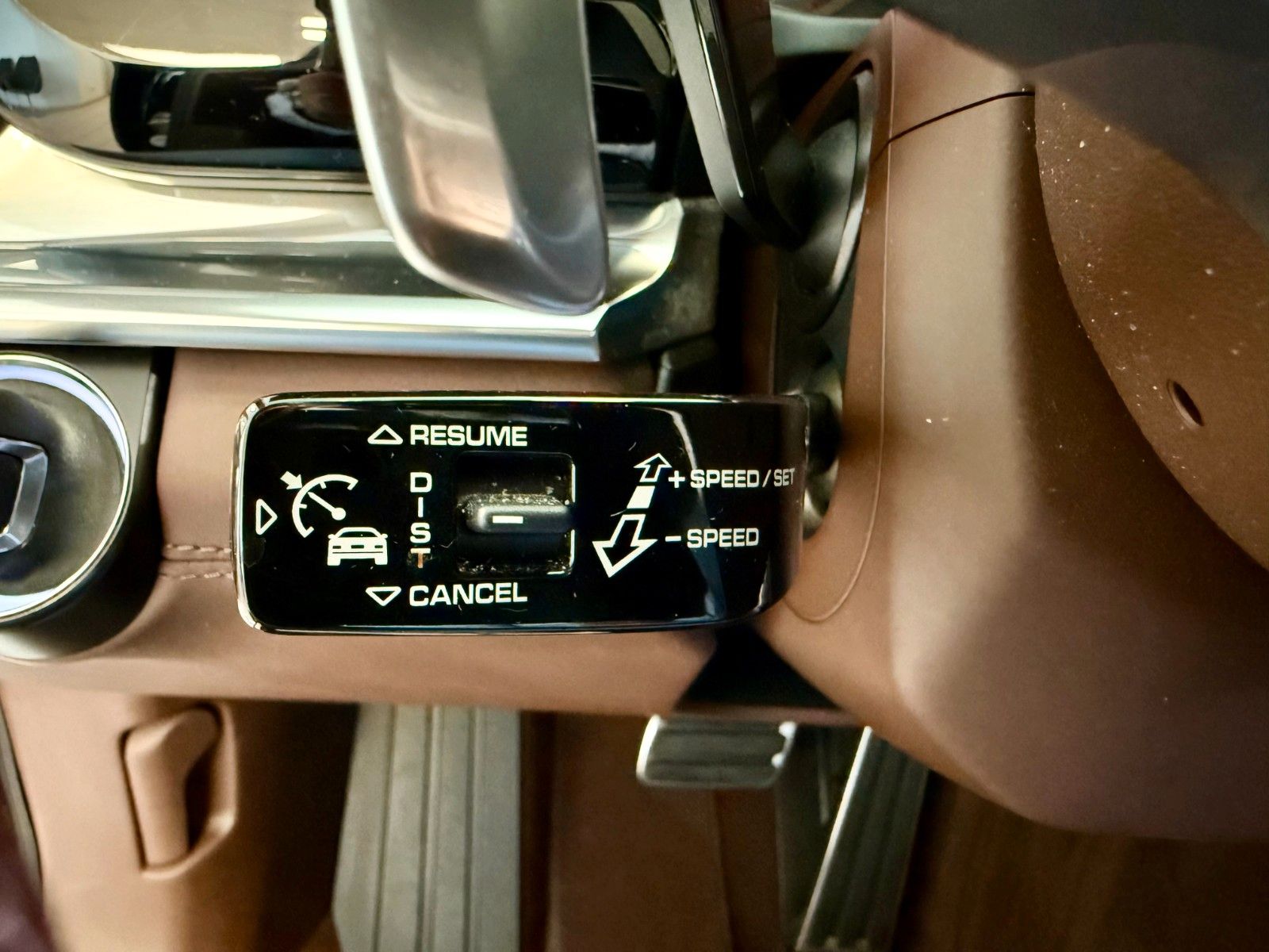 Fahrzeugabbildung Porsche Panamera Turbo PCCB/Panorama/SportDesign/ACC/DAB