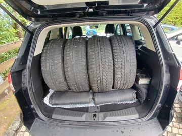 Ford Kuga - 10