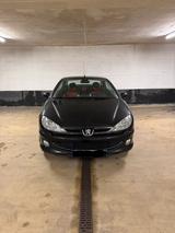 Peugeot 206cc 1.6 Mit Neu TÜV 04/28 - Peugeot 206 Gebrauchtwagen in Hamburg