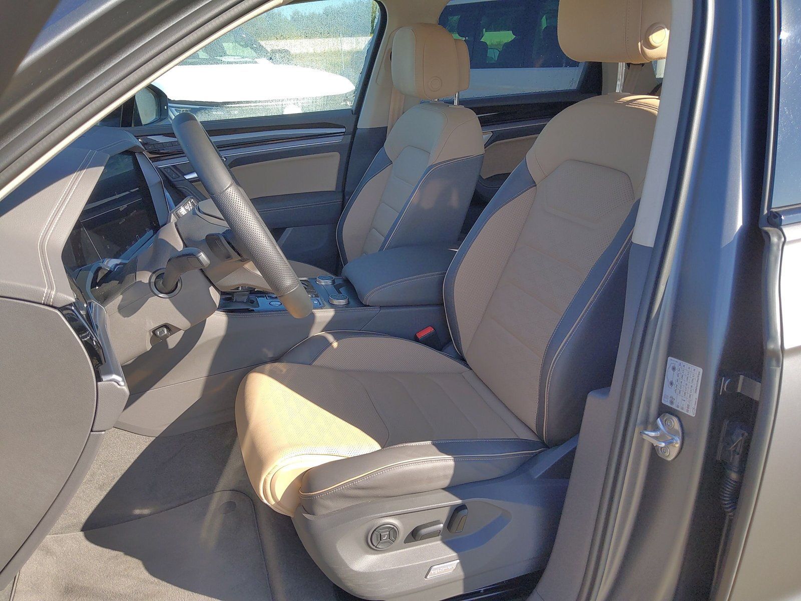 Volkswagen Touareg - Bild 12