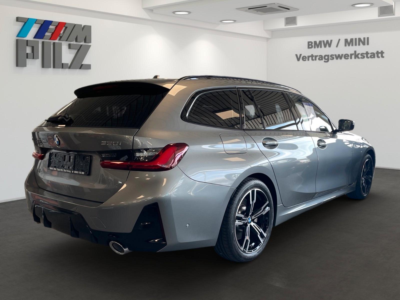 BMW 330i xdrive M-Sport Kamera ACC Navi Black Line