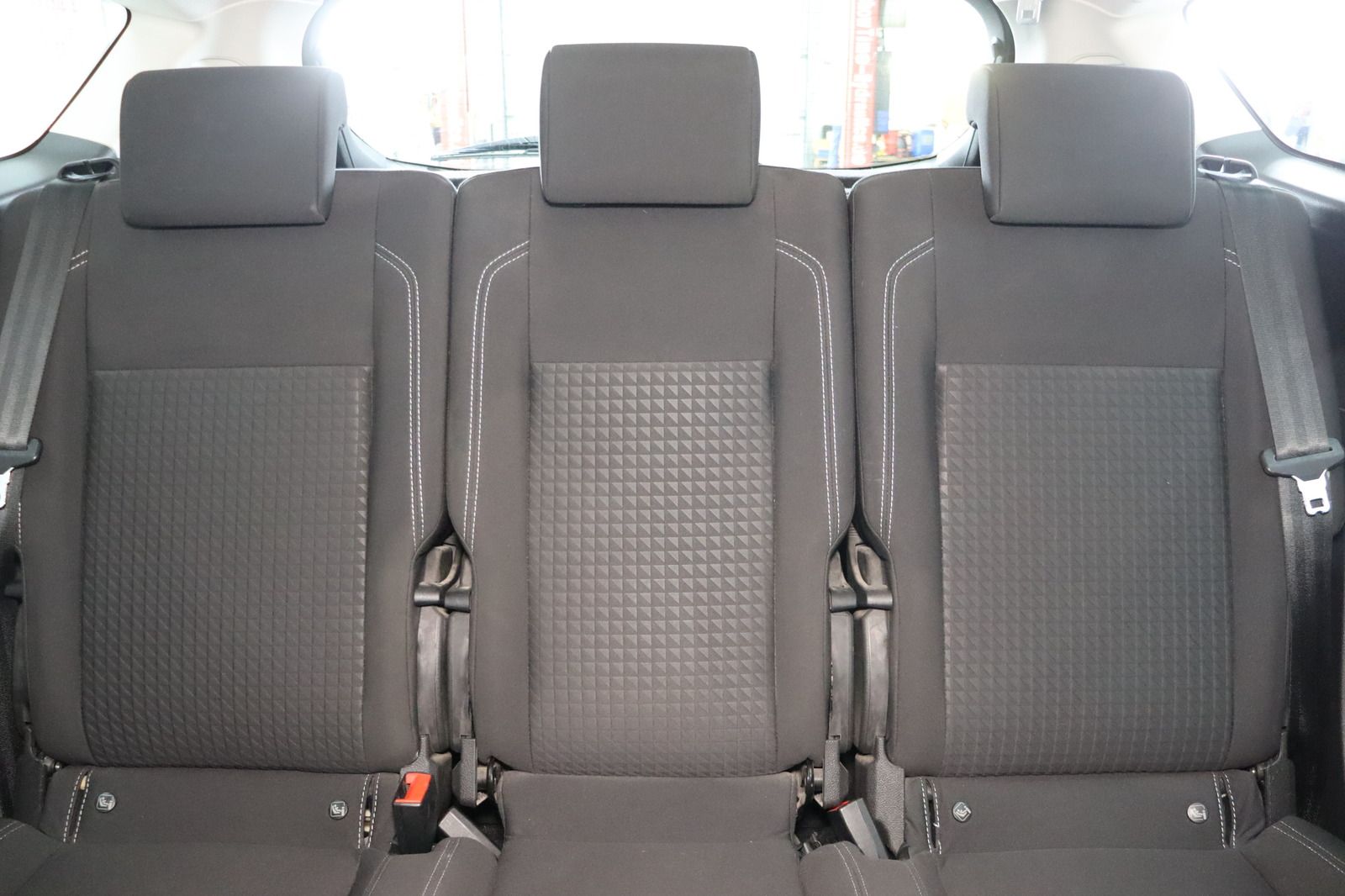 Fahrzeugabbildung Ford C-Max * 1. Hand * HU/AU bis 09.27