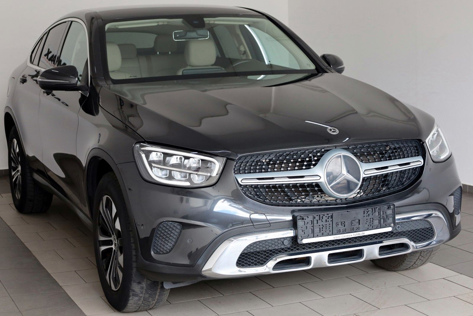 Fahrzeugabbildung Mercedes-Benz GLC 300e 4M Coupe,Sitzlüftung,Leder,Navi,Kamera