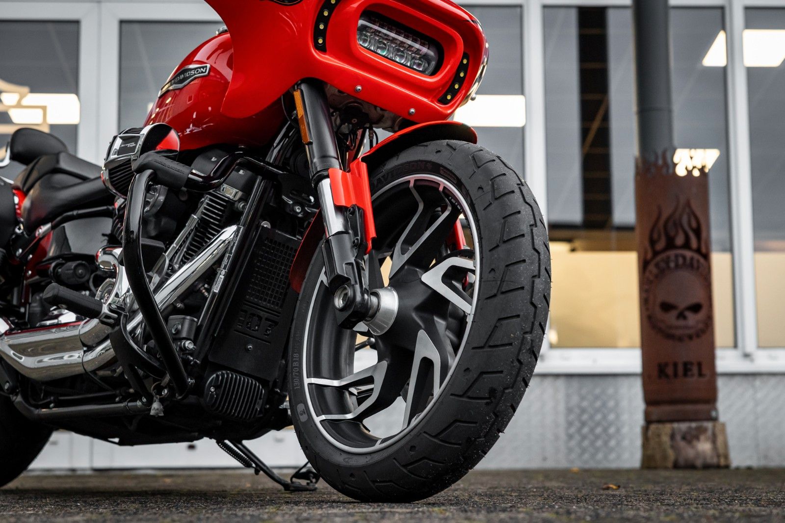 Fahrzeugabbildung Harley-Davidson FLSB SPORT GLIDE 107-Bagger Race Umbau