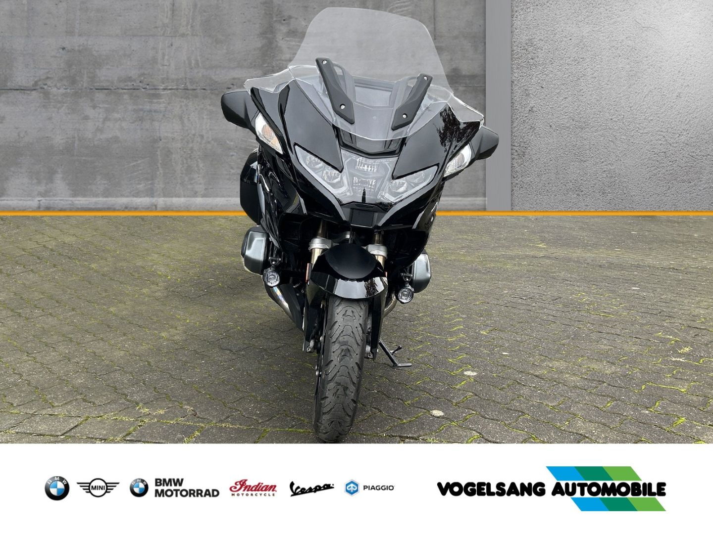 Fahrzeugabbildung BMW R 1250 RT TripleBlack, Dynamic- Paket, Comfort-P