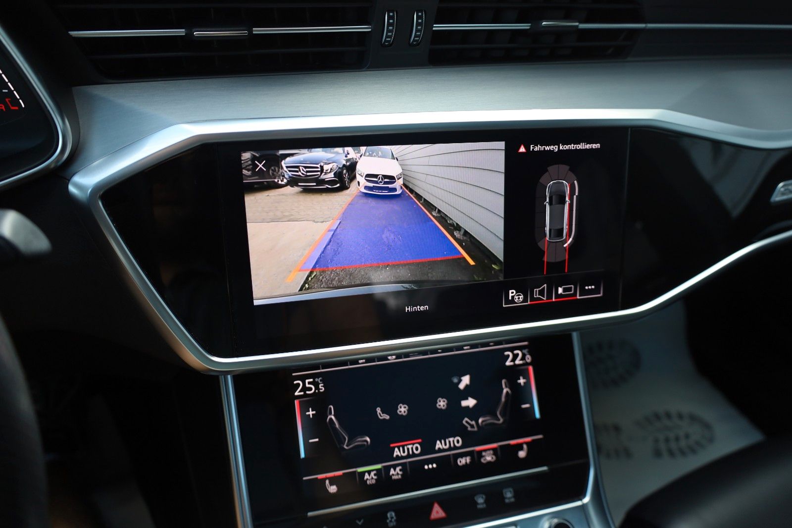 Fahrzeugabbildung Audi A7 SB 40TDI quattro S Line Leder,Navi,LED,HUD,SH