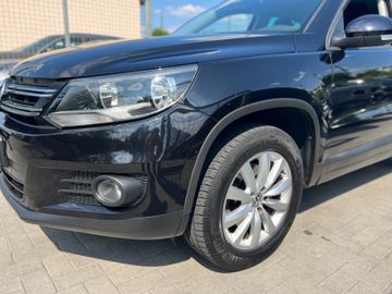 Volkswagen Tiguan - 2