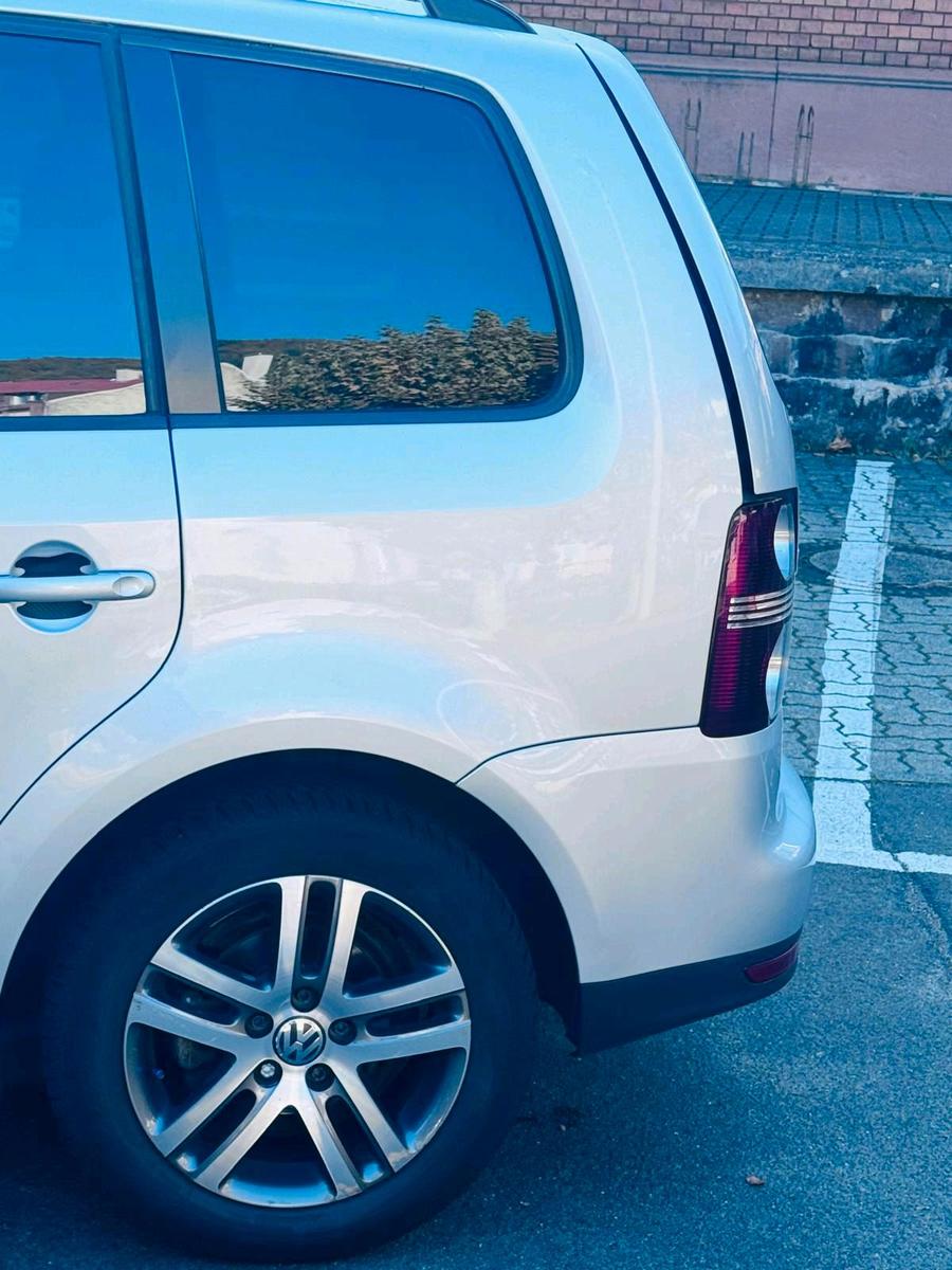 Volkswagen Touran 2008 — photo 15