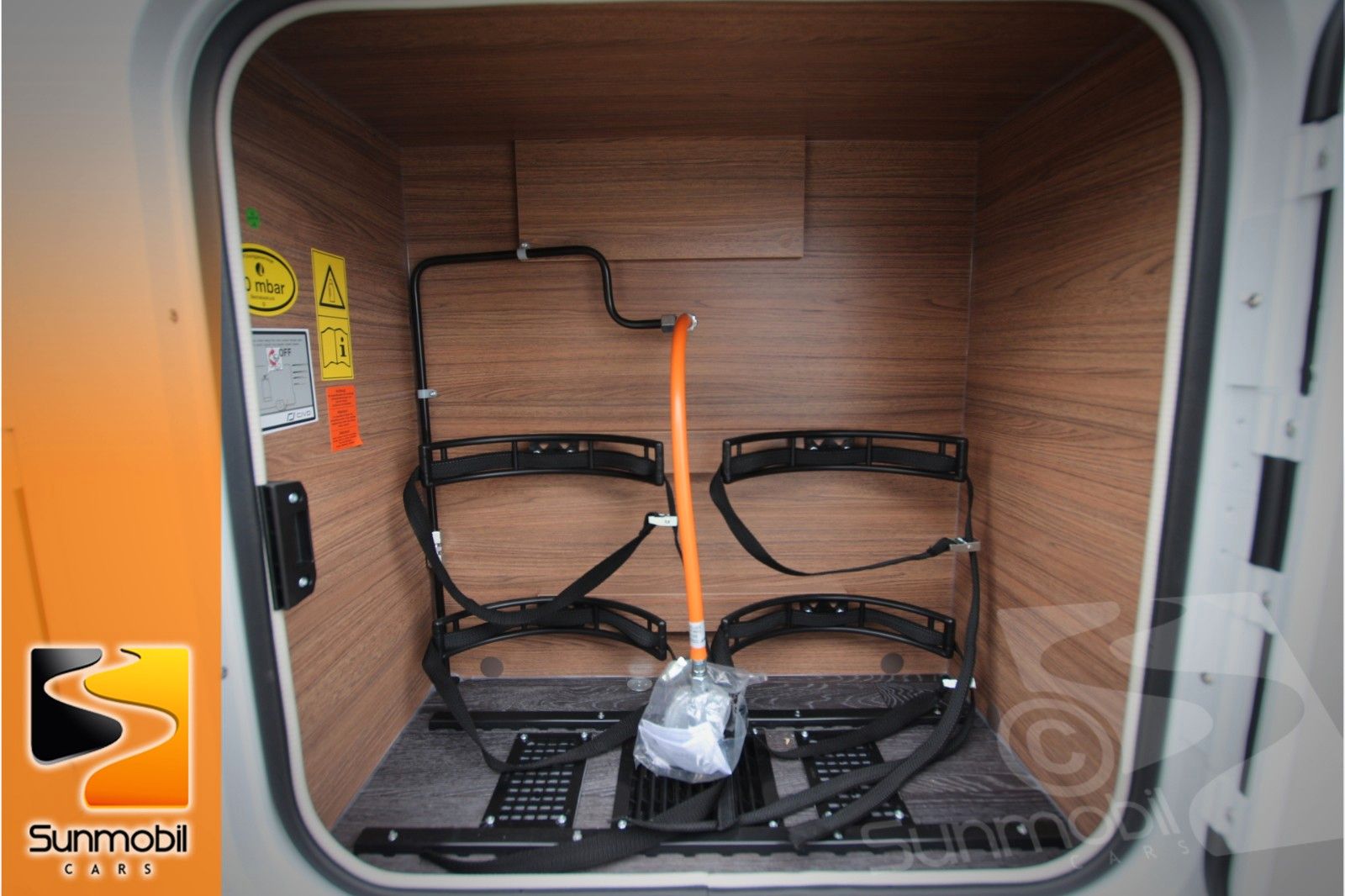 Fahrzeugabbildung Knaus Live Wave 650 MF Automatik 180 PS LP.97.994,00€