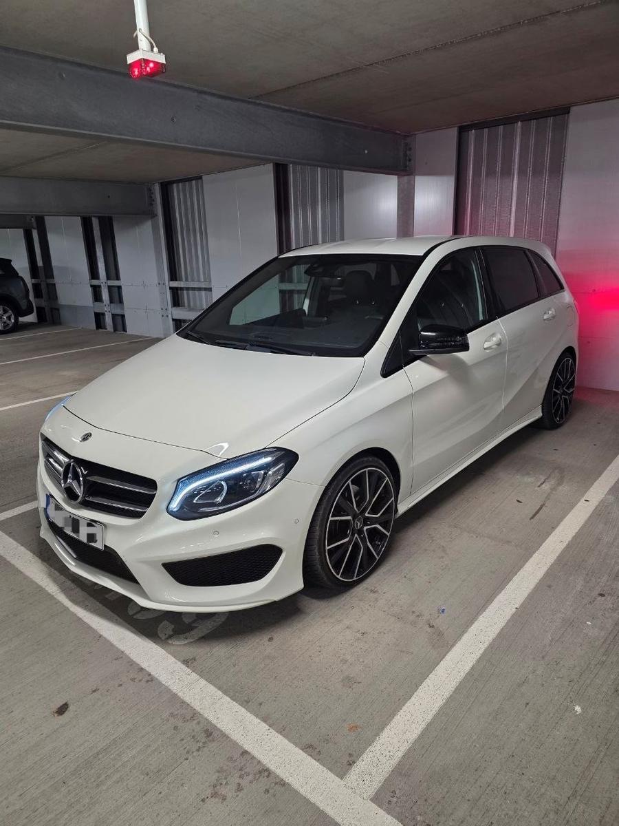 Mercedes-Benz B 220 4Matic AMG Line