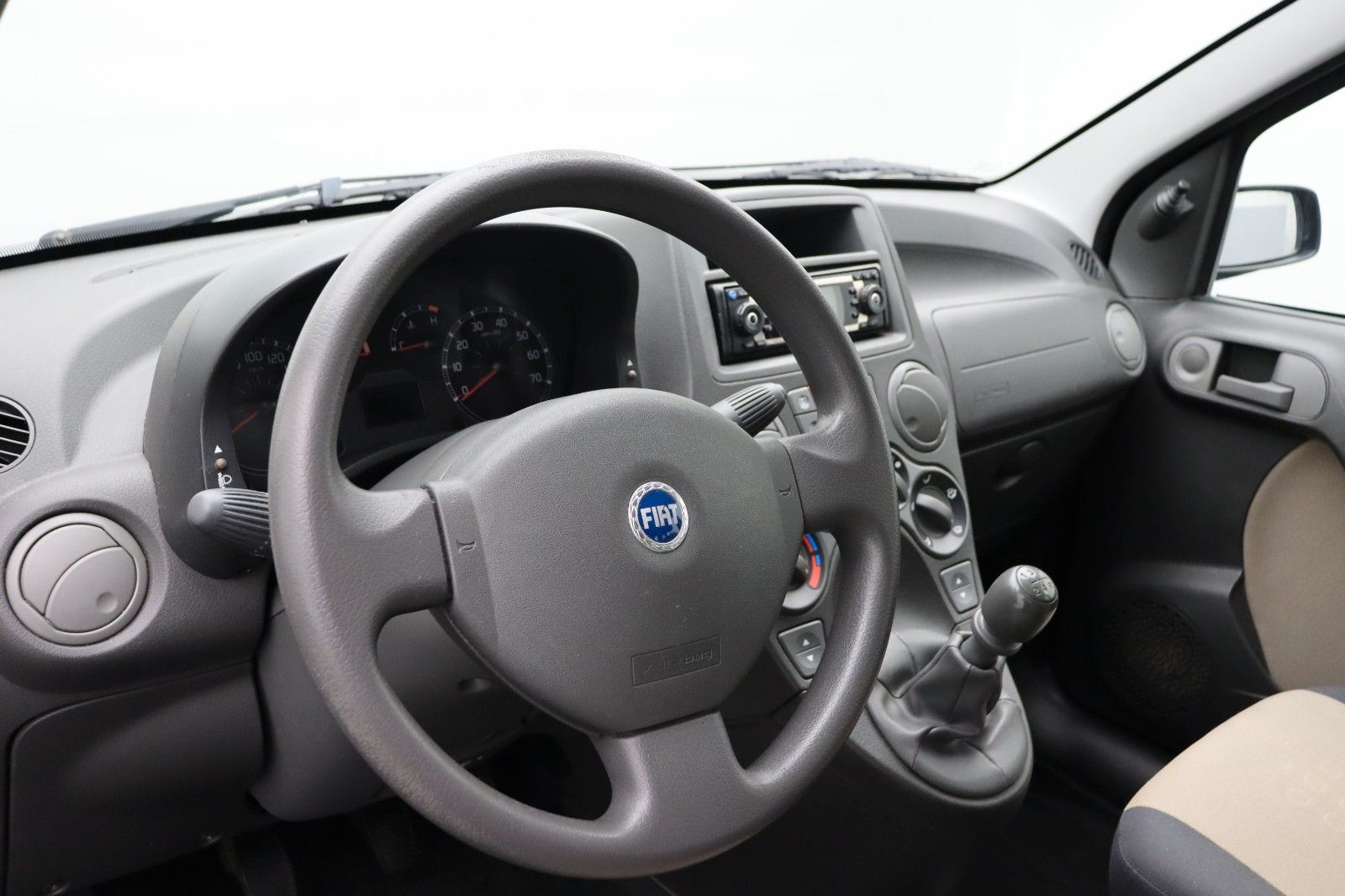 Fahrzeugabbildung Fiat Panda 1.2 8V Dynamic