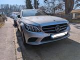 Mercedes-Benz 200 T, 360Grad Kamera, Sitzheizung, Standheizung - Mercedes 200 mit Anhängerkupplung