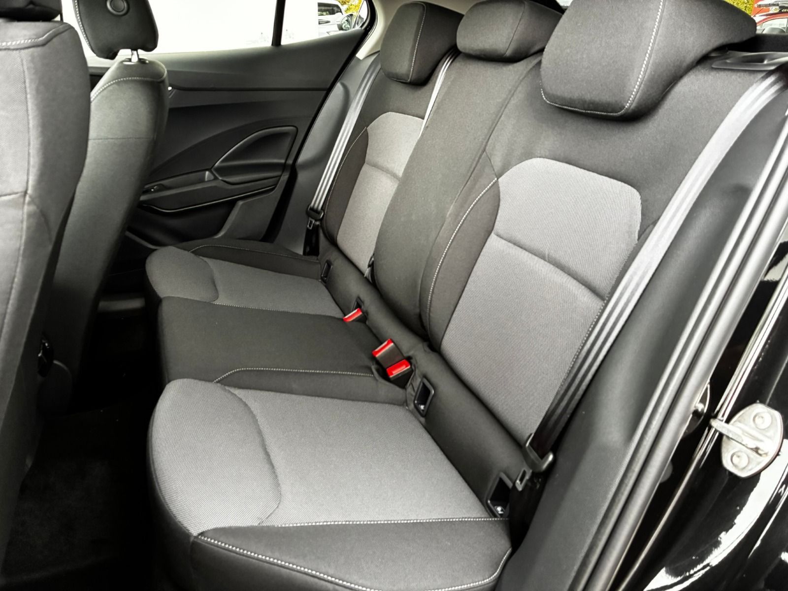 Fahrzeugabbildung SKODA Fabia 1.0 TSI Selection OPF