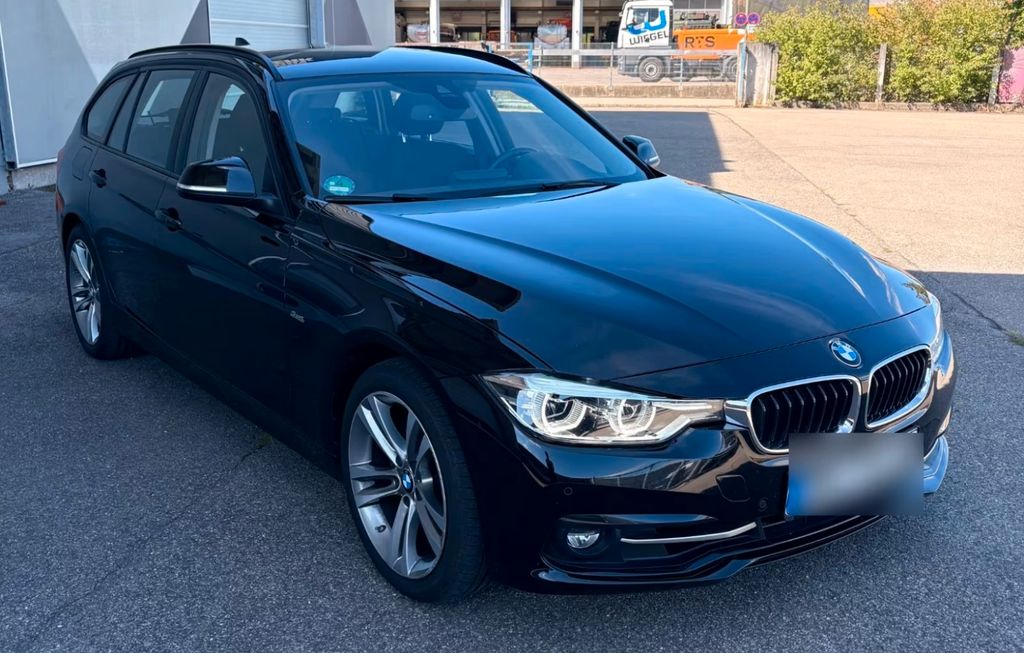 Image of BMW 330