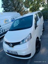 Nissan Evalia NV200 TEKNA 7-Sitze Neue TÜV - Nissan Evalia mit Diesel-Antrieb