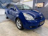 Toyota Corolla Verso 1.8 Edition 1.Hand AHK PDC SHZ - blaue Toyota Corolla Verso