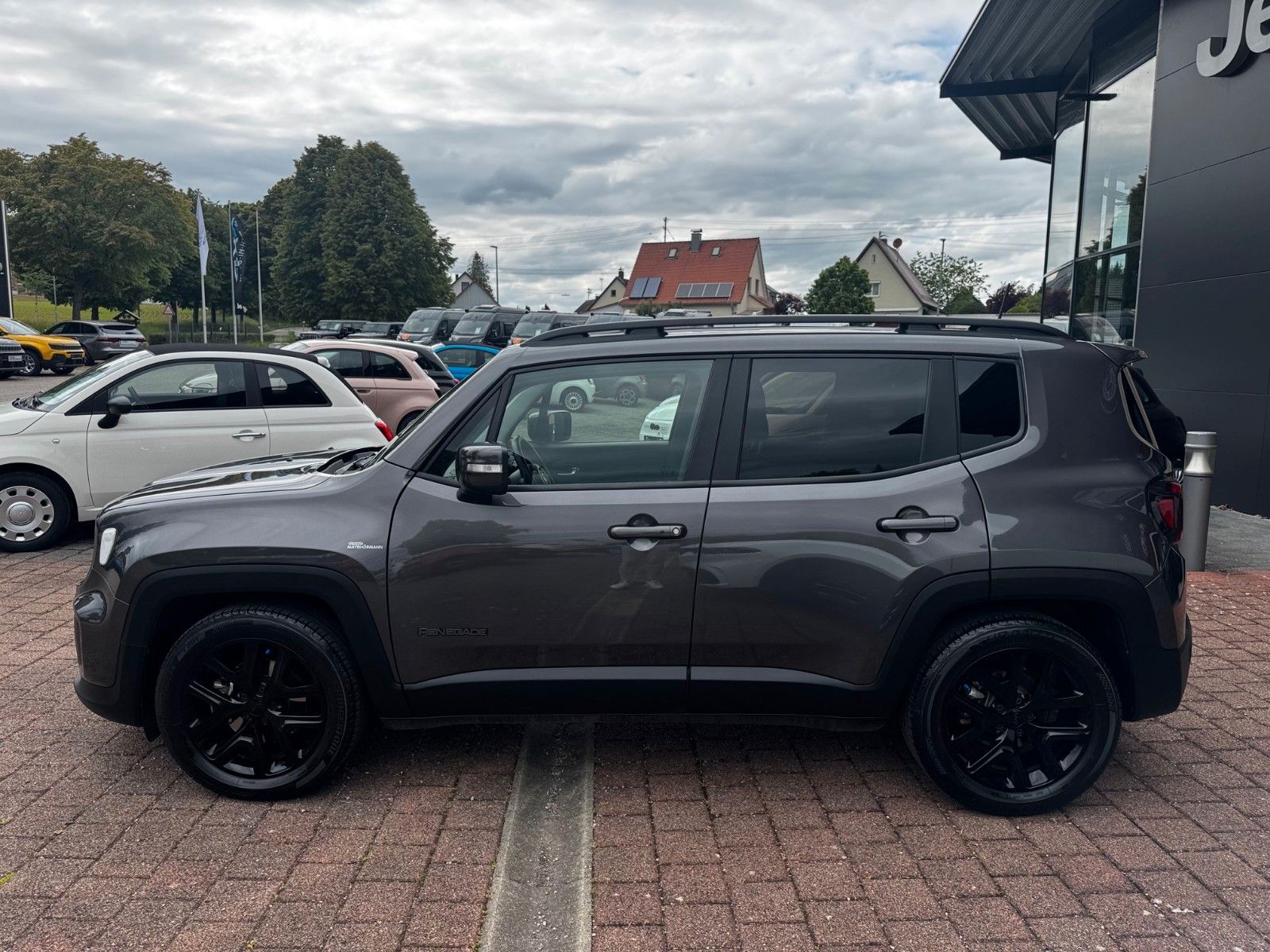Fahrzeugabbildung Jeep Renegade Limited Automatik LED NAVI KAMERA ACC
