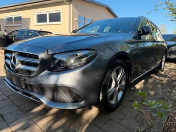 Mercedes E 220 - 3