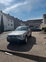 BMW Verkaufe BMW X3 E83 - BMW X3 E83 mit Diesel-Antrieb