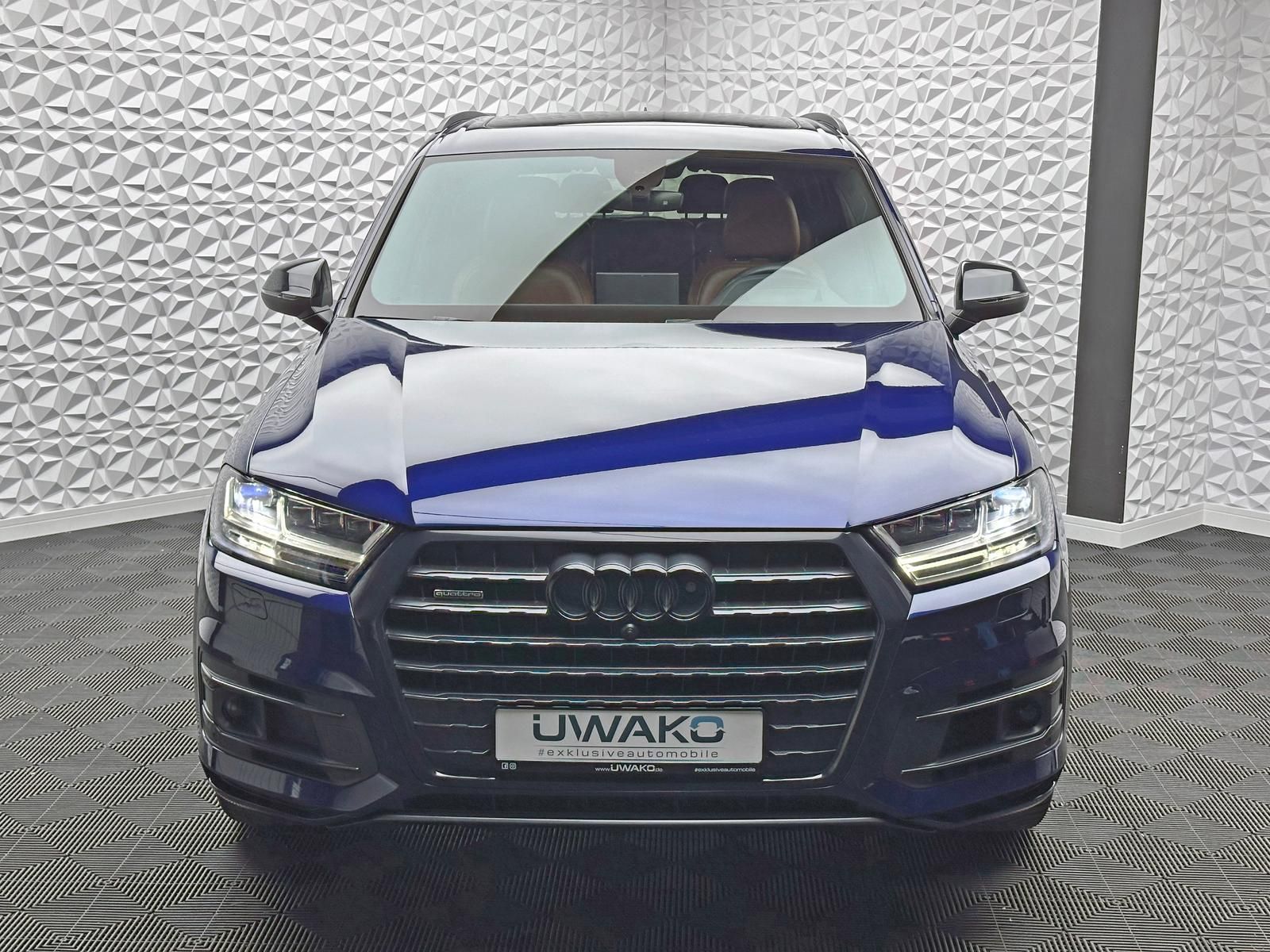 Fahrzeugabbildung Audi Q7 SQ7 50 TDI S-LINE/MATRIX/ACC/LUFT/STHZ/NIGHT