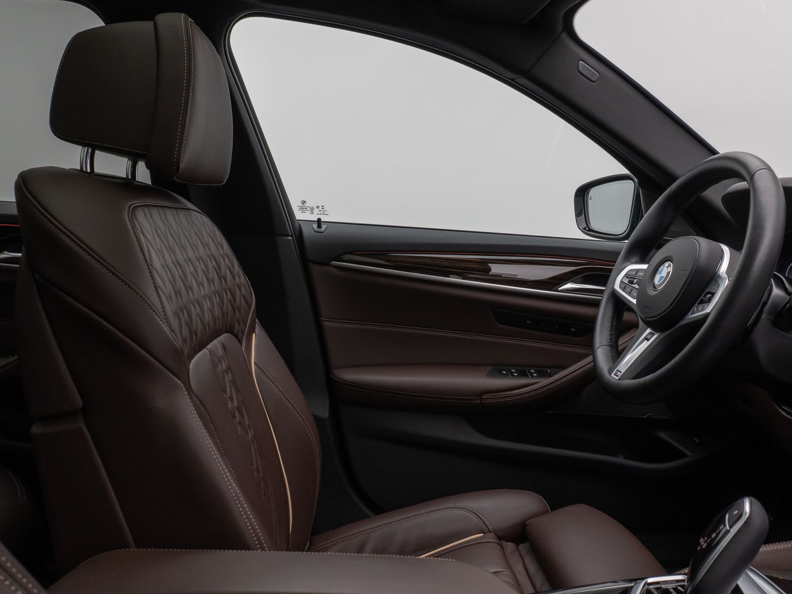 Fahrzeugabbildung BMW 540i xD M Sport Glasdach Kamera DAB H/K Massage