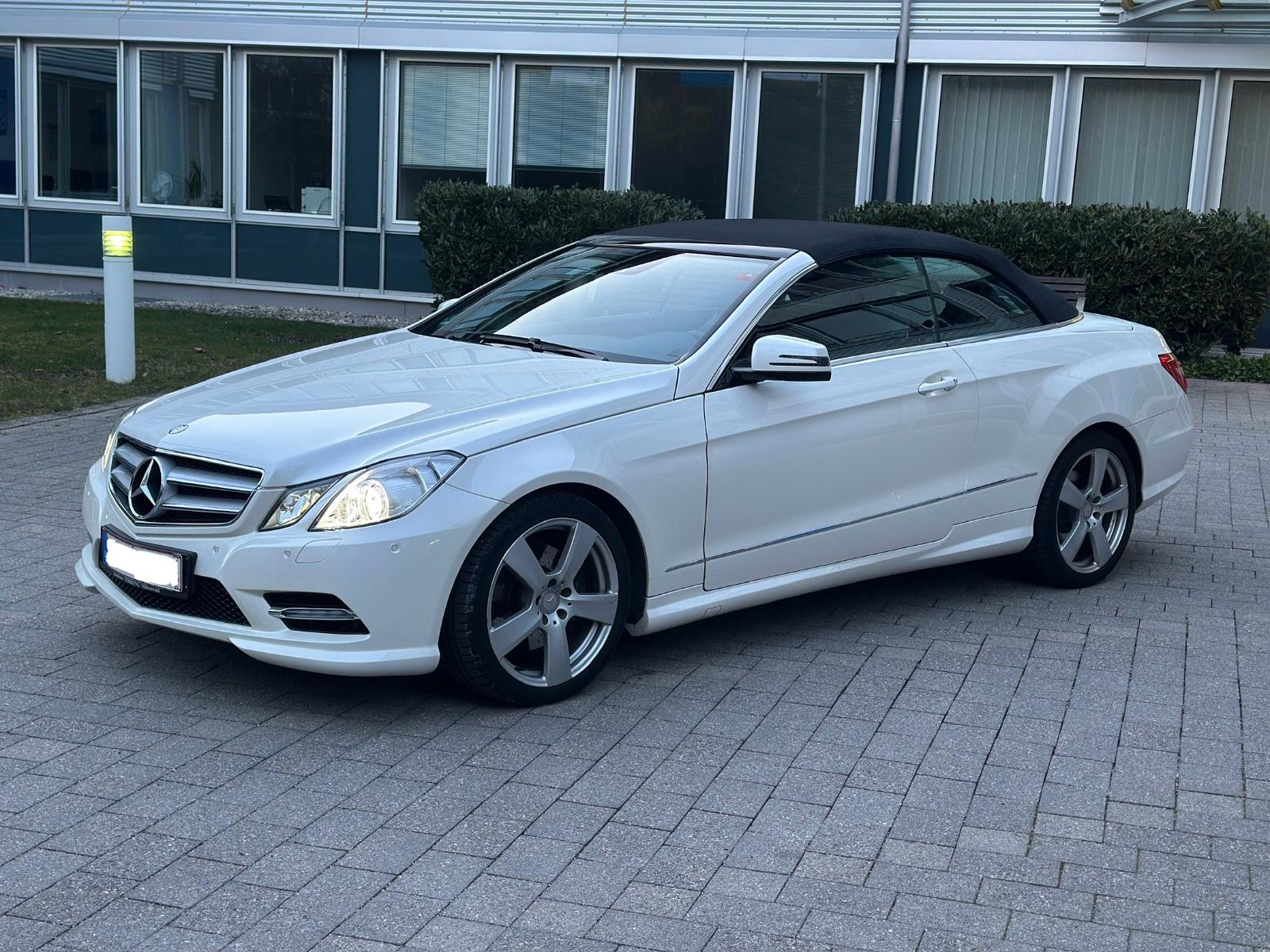 Mercedes-Benz E 250 CGI Cabrio #AMG #114 TKM #2.Hand
