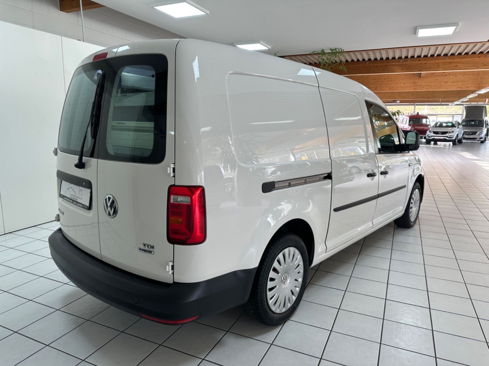 Fahrzeugabbildung Volkswagen Caddy Nfz Maxi Kasten BMT *Werkstatteinrichtung*