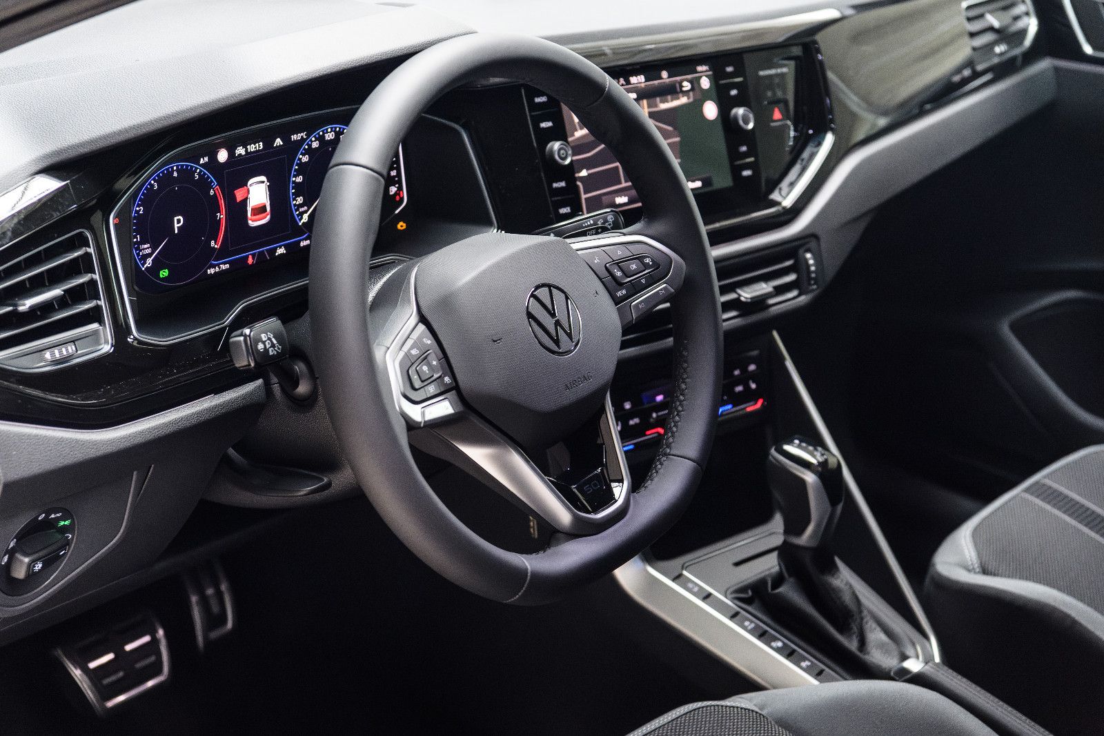 Fahrzeugabbildung Volkswagen Polo 1.0l TSI DSG Edition 50+Matrix+Navi+ACC